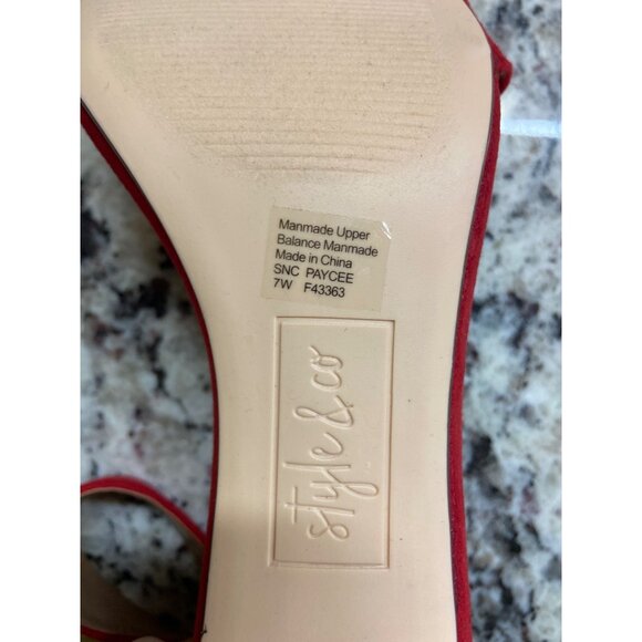 Style & Co  Ankle Strap Heels 7W Red Suede Paycee Block Sandals Date Night - Picture 5 of 8